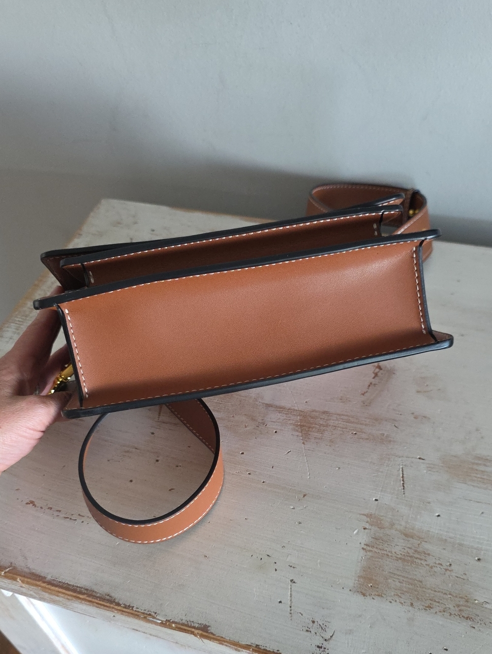 Aallyn Ingrid Shoulder Bag In Cognac - Picture 9 of 13